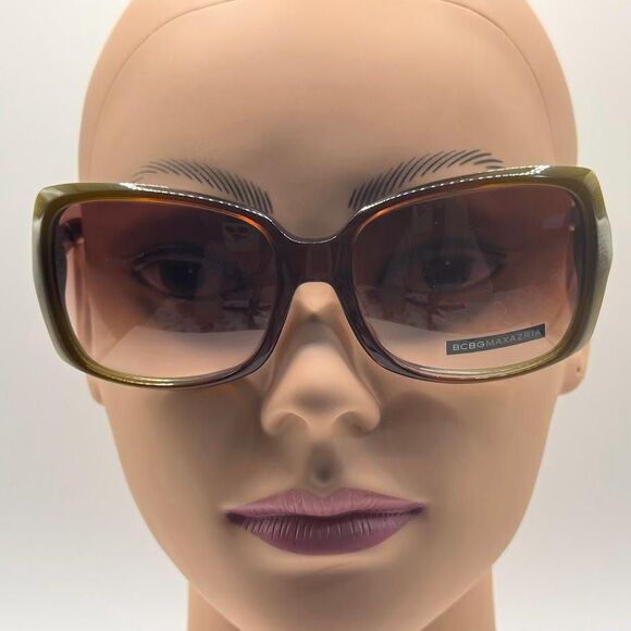 NOS Vintage Y2K Designer Sunglasses | BCBG Max Azria | Flirt | Chunky Square main image 6